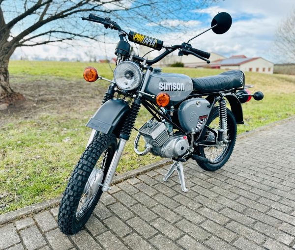 Simson S51 Enduro Neuaufbau 12 Volt Vape Papiere Top Detimex Moto GmbH Simson S51 Enduro Neuaufbau 12 Volt Vape Papiere Top Detimex Moto GmbH